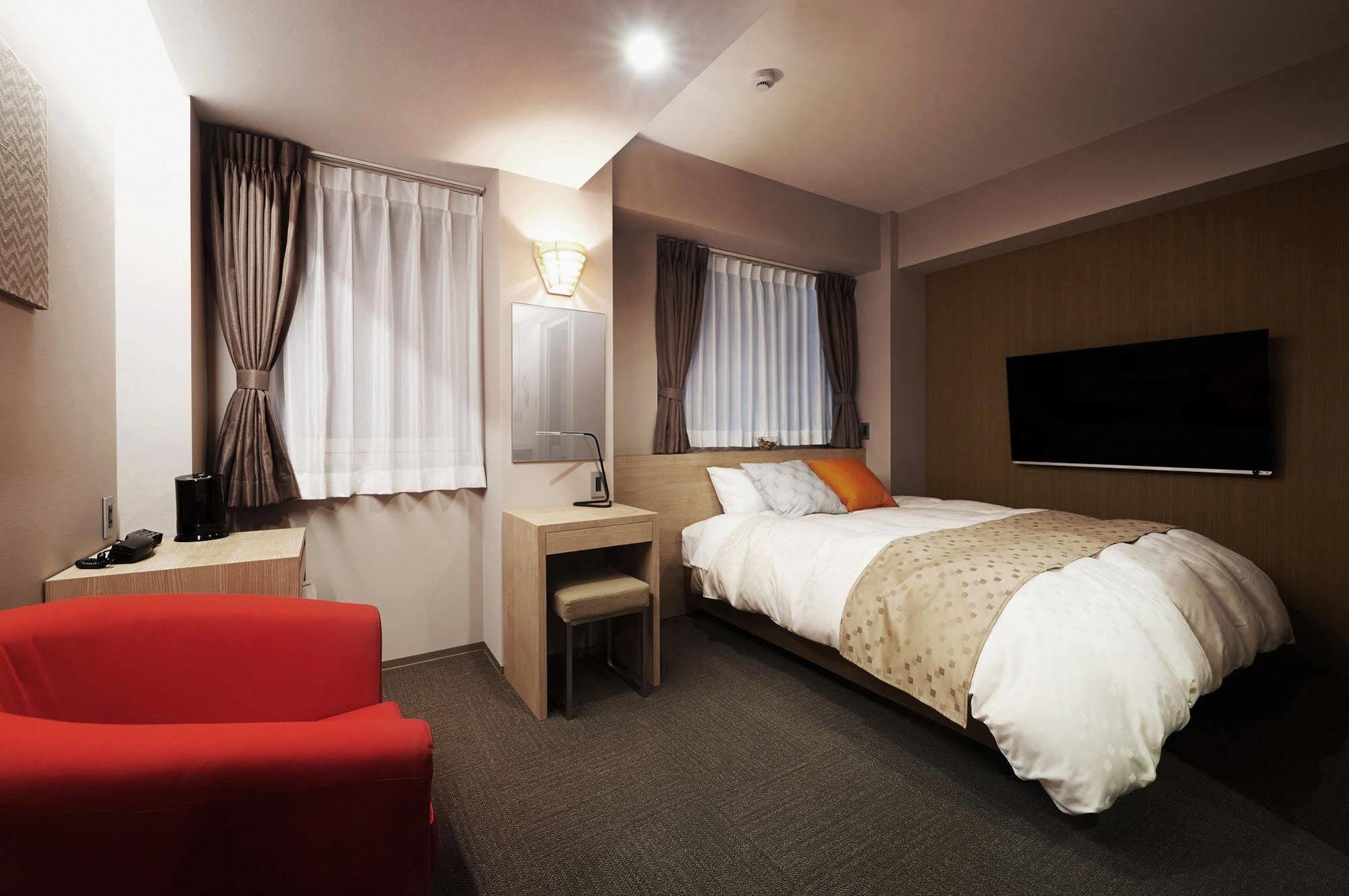 Okayama Square Hotel Plus מראה חיצוני תמונה